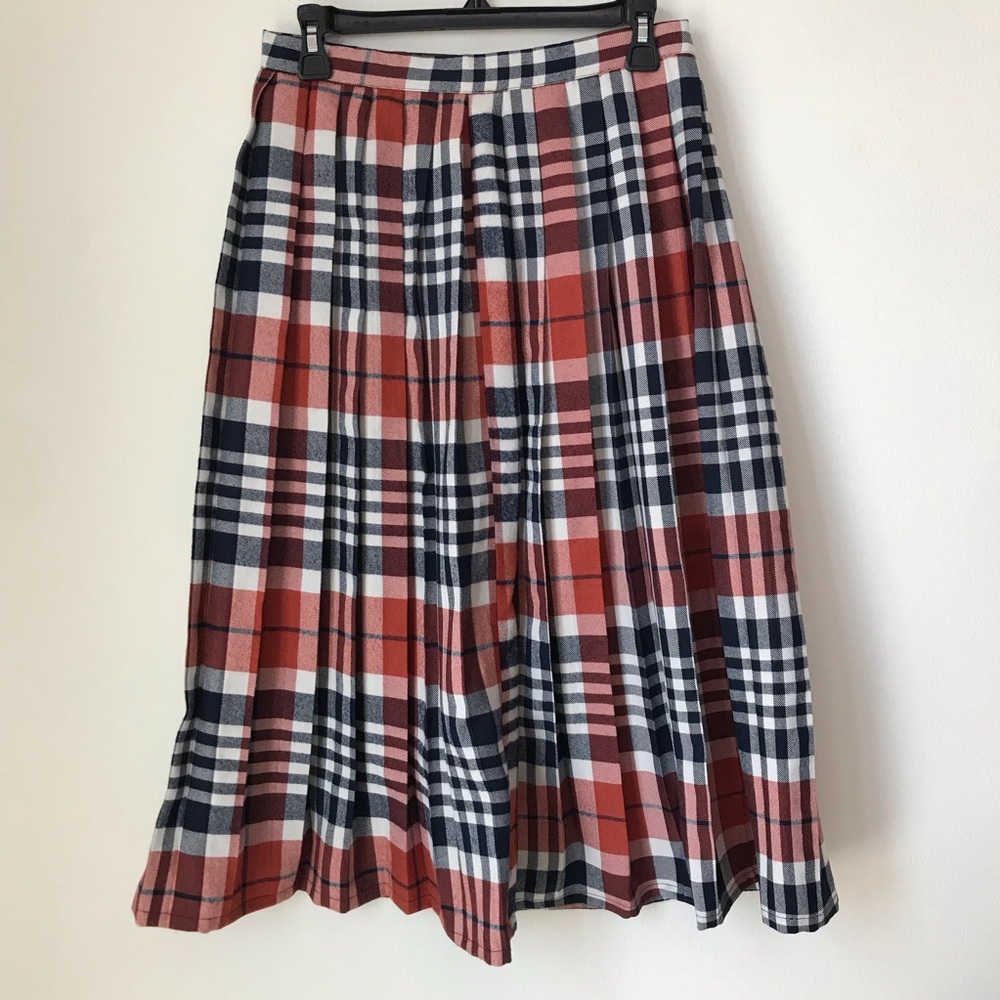 UO Briggs Plaid Pleated Midi Skirt - Picture 4 of 6